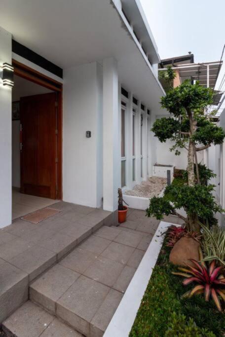Spacious, White-Villa Belgareti @Kiara Condong Bandung Eksteriør bilde